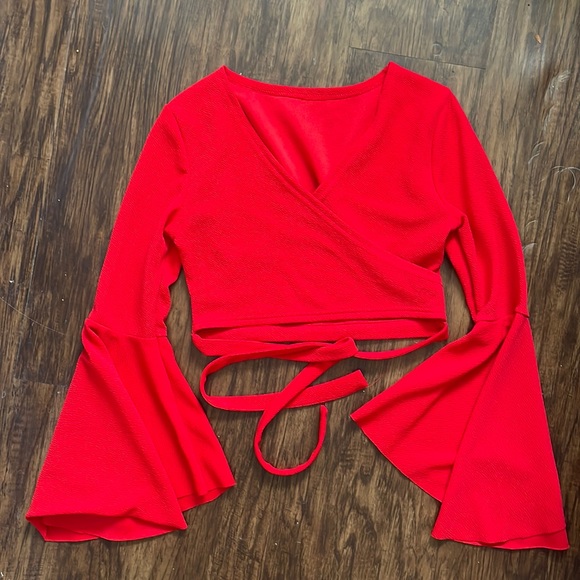 Cropped red top size small - Picture 1 of 2